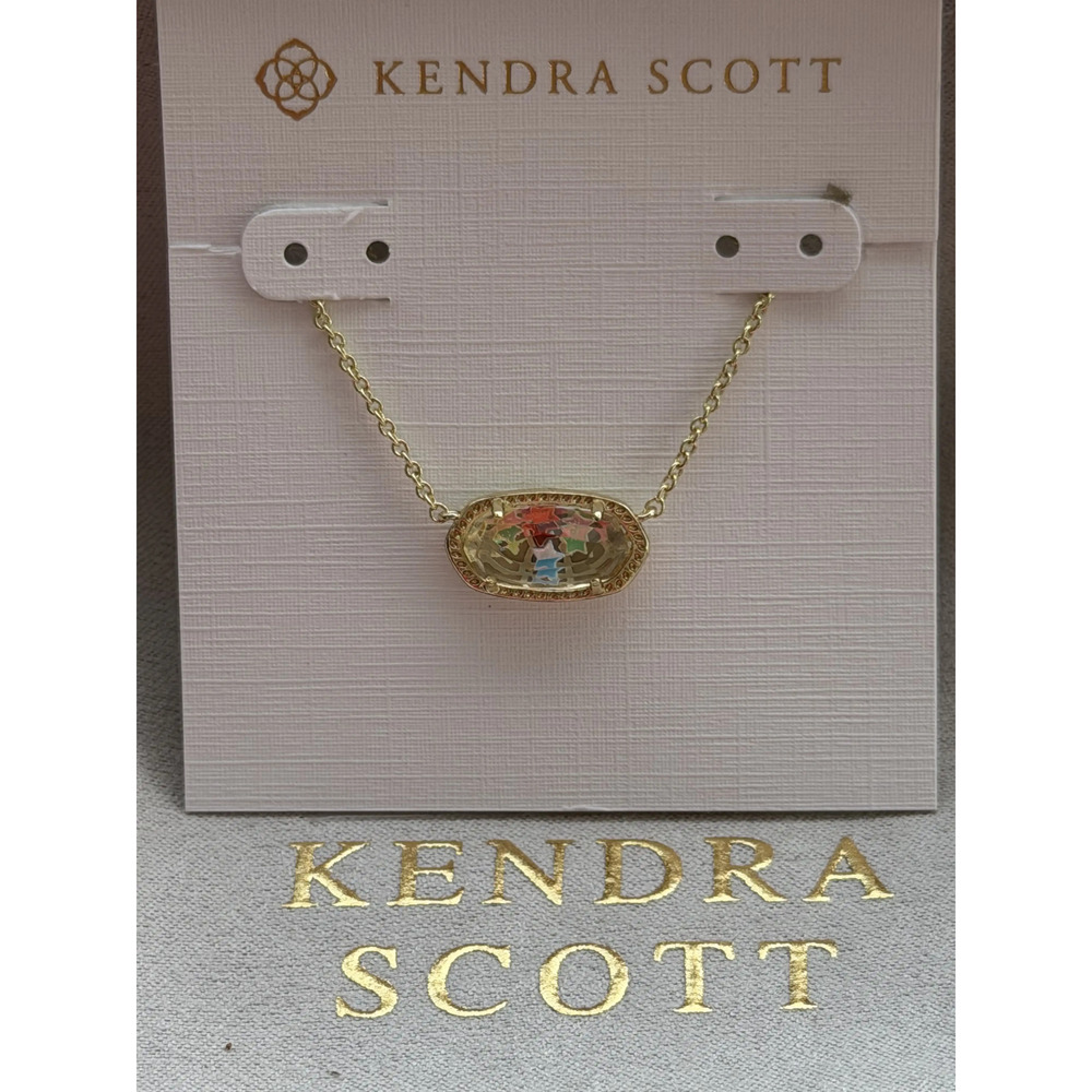 Kendra Scott pendant necklace